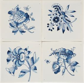 Hand-painted Delft tiles with large flowers in blue - Poarte P-3 series - 4 tiles