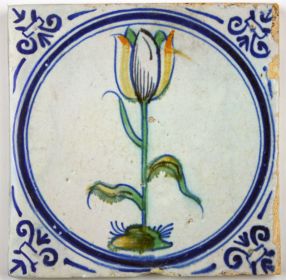 Delft tile with polychrome tulip