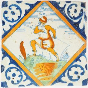 Antique Delft tile depicts a pikeman in a diamond square, 17th century