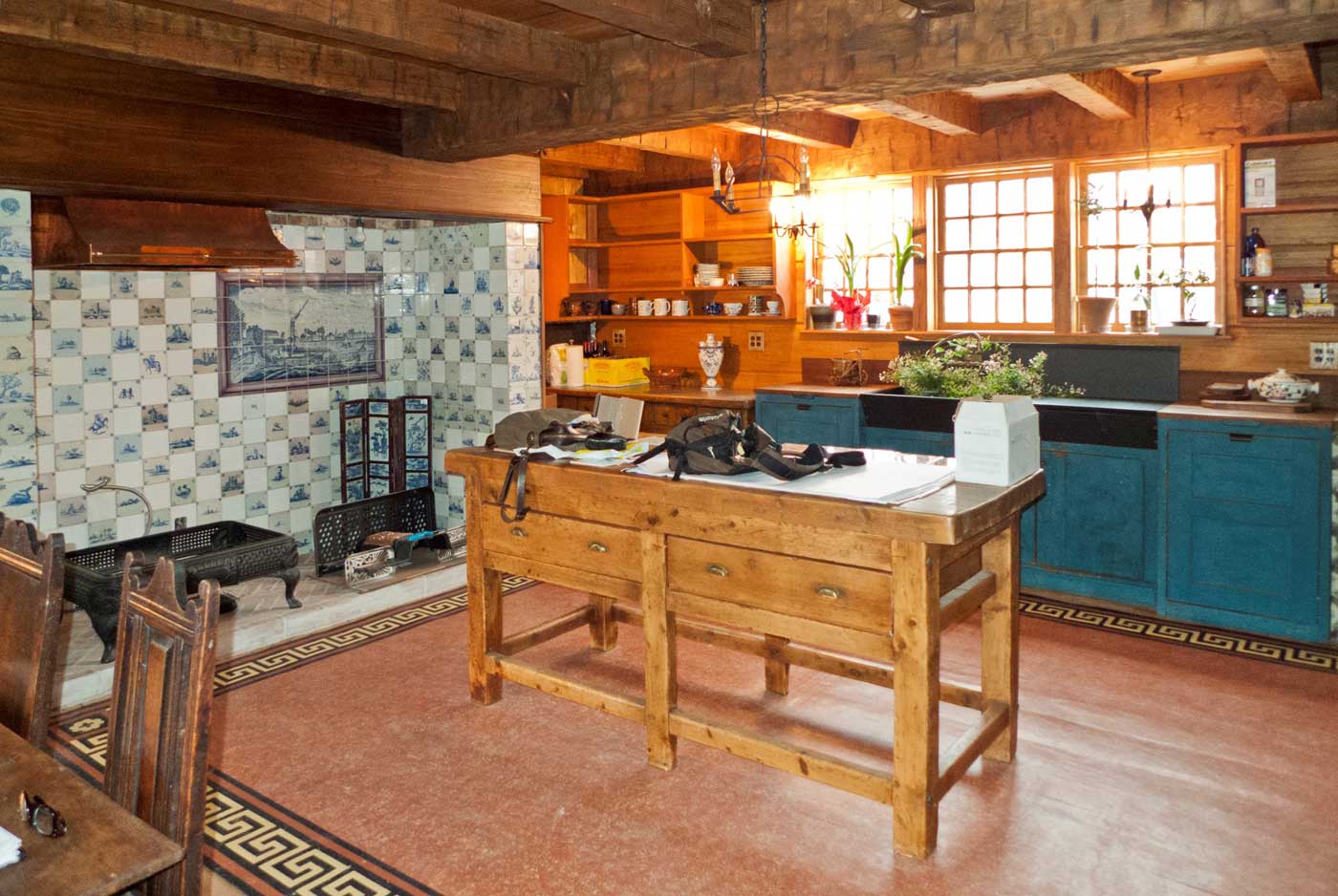 Daryl Hall's project house with Delft tiles